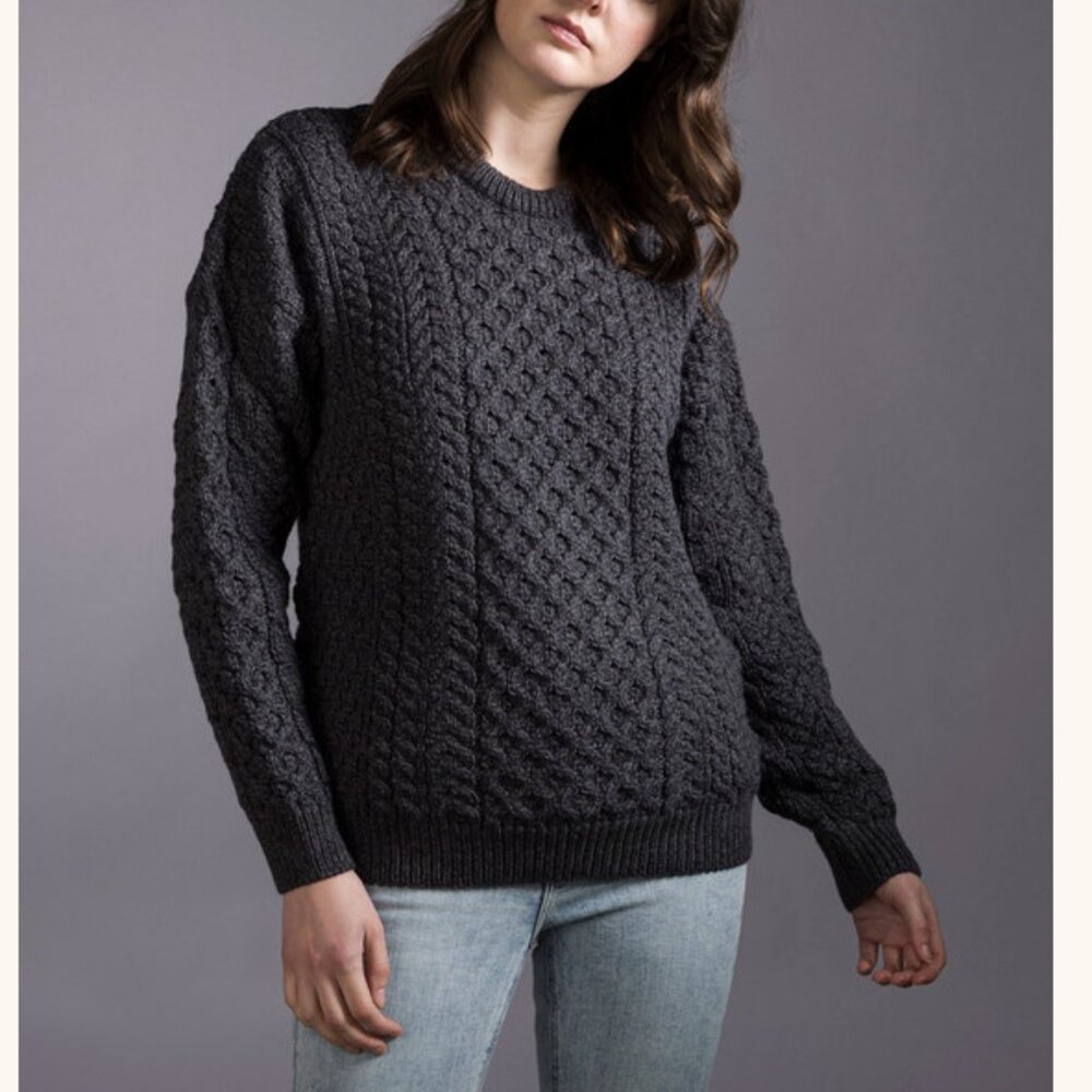 Aran Isles Knitwear 100% Merino Wool Knit Fisherman Sweater Dark Gray Large
